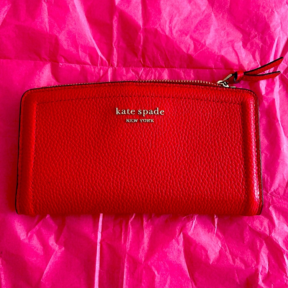 NWT Red Kate spade Clutch.
